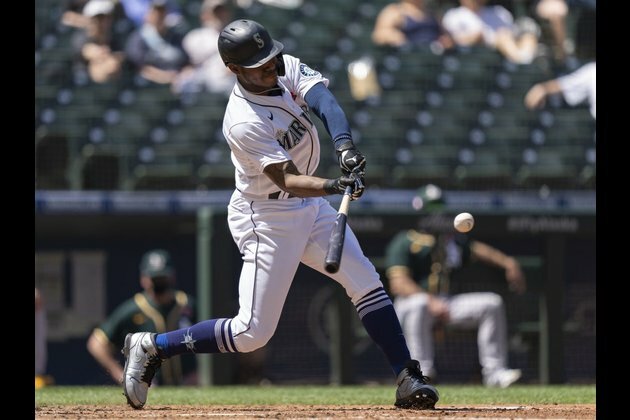 Mariners activate former Rookie of Year Kyle Lewis