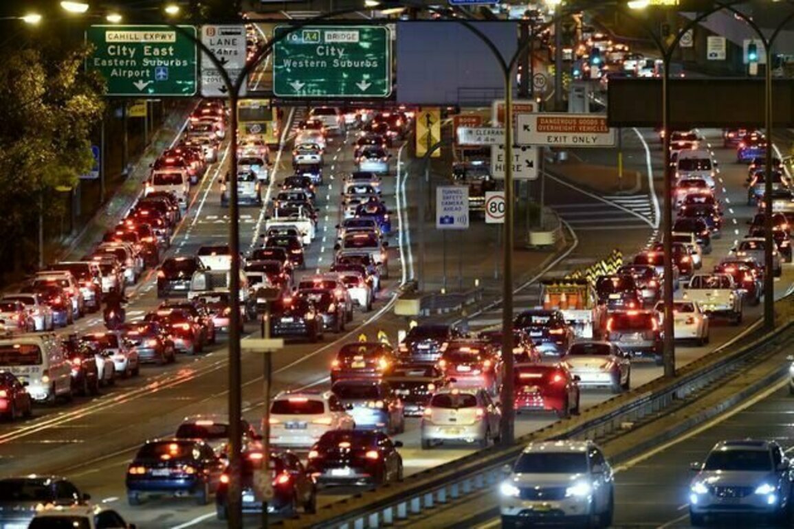 Australia, why are you still obsessed with freeways - when they're driving us away from net zero?