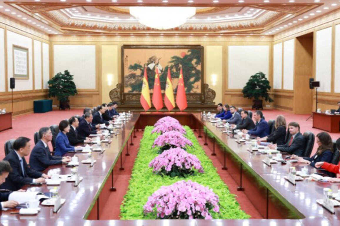 Premier Li: China encourages more Chinese companies to invest in Spain