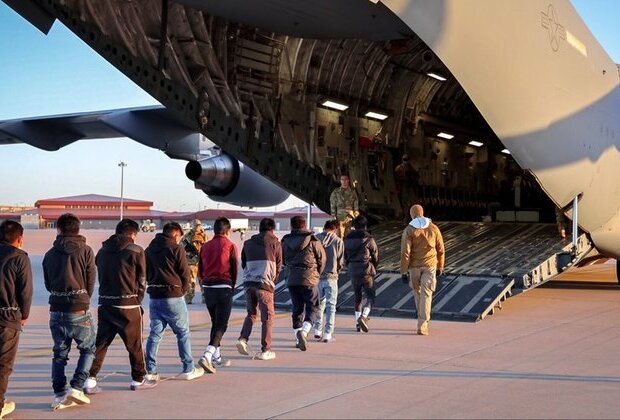 US sends Indian immigrants home on military plane