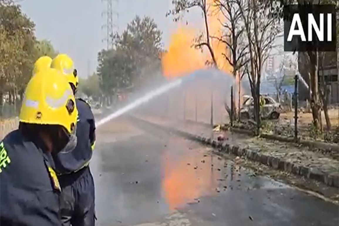 2 vehicles catch fire after CNG pipeline blaze in Gurugram's Sector 52