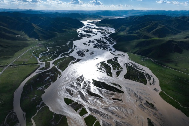 New study helps deepen understanding of Qinghai-Tibet Plateau carbon cycling mechanisms