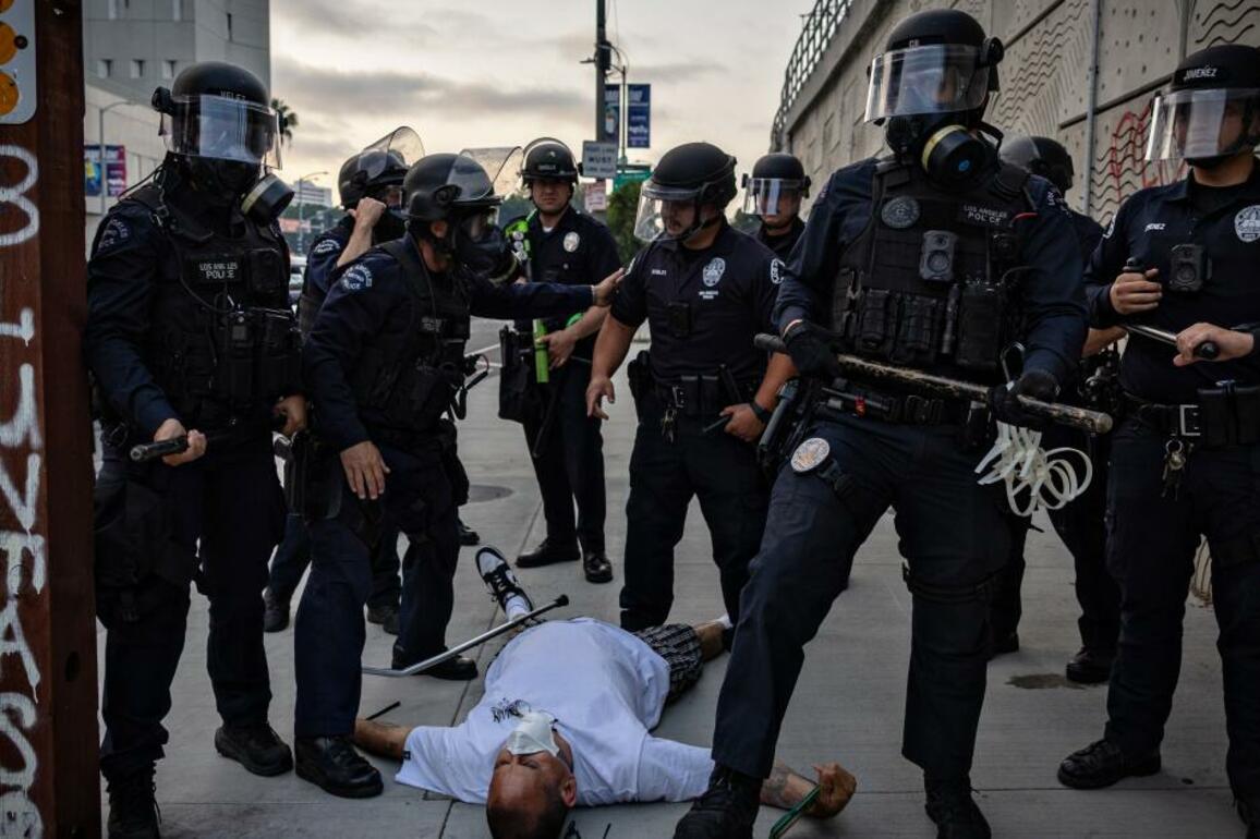 Photos- A fierce pushback on ICE raids in L.A. from protesters, officials
