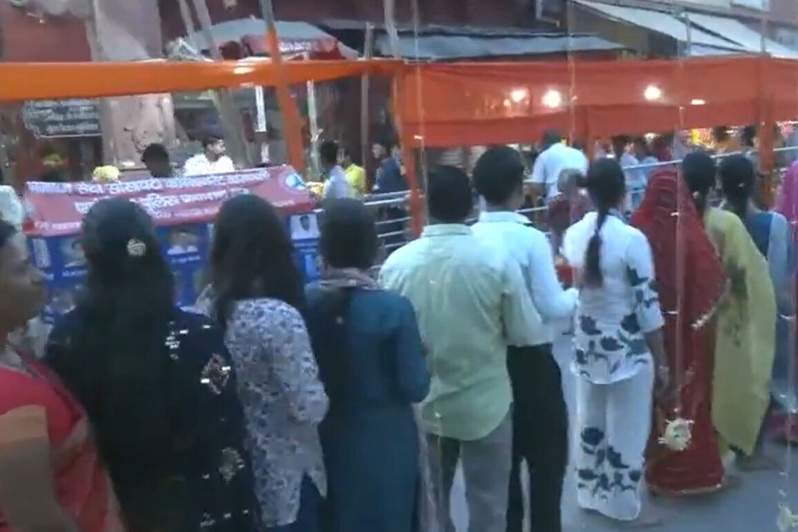 Devotees throng temples on first day of Chaitra Navratri