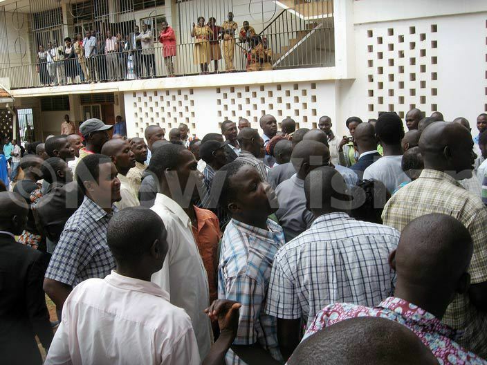  oeple thronged the court to hear the electoral petition hoto by ismus uregeya