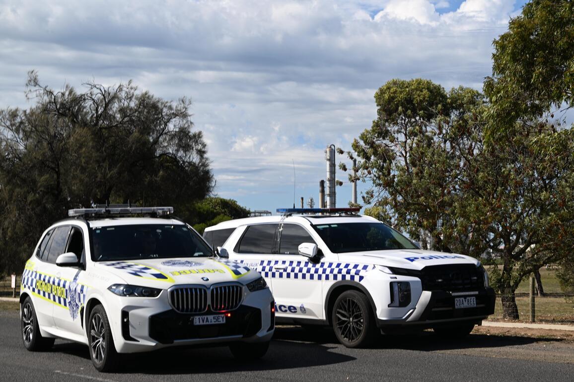 (SpotNews) AUSTRALIA-GEELONG-OIL REFINERY-FIRE