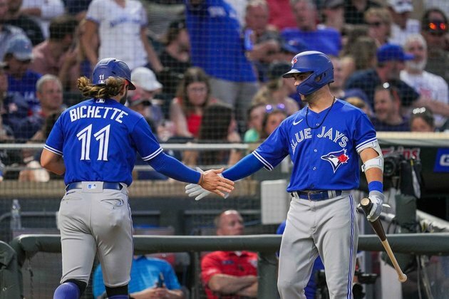 Tyler Mahle ready for his Twins' debut as Blue Jays await