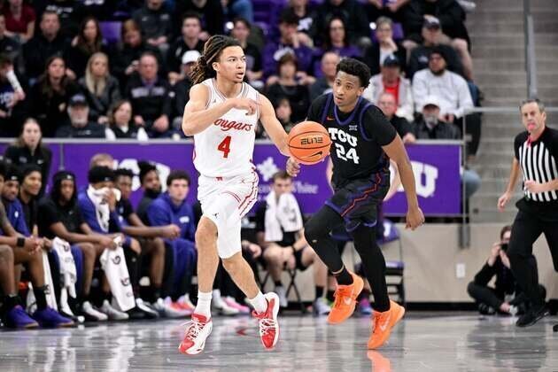 No. 10 Houston aims for another home win, faces Cincinnati