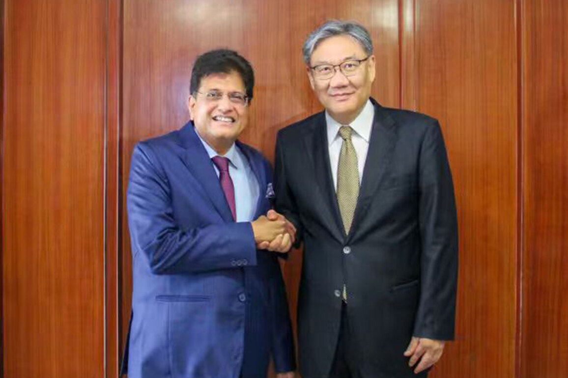 China calls for stronger trade cooperation with India after ministerial talks during WTO conference