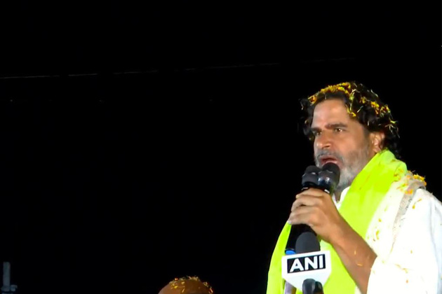 "Nitish Chacha rahenge ki jayenge? Do you want 'Lalu ka Lalten?": Prashant Kishor slams opposition
