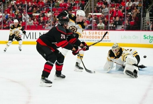 Seth Jarvis goal in waning seconds lifts Hurricanes past Bruins