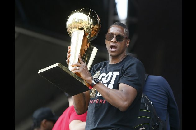 Raptors president Masai Ujiri to stay in Toronto