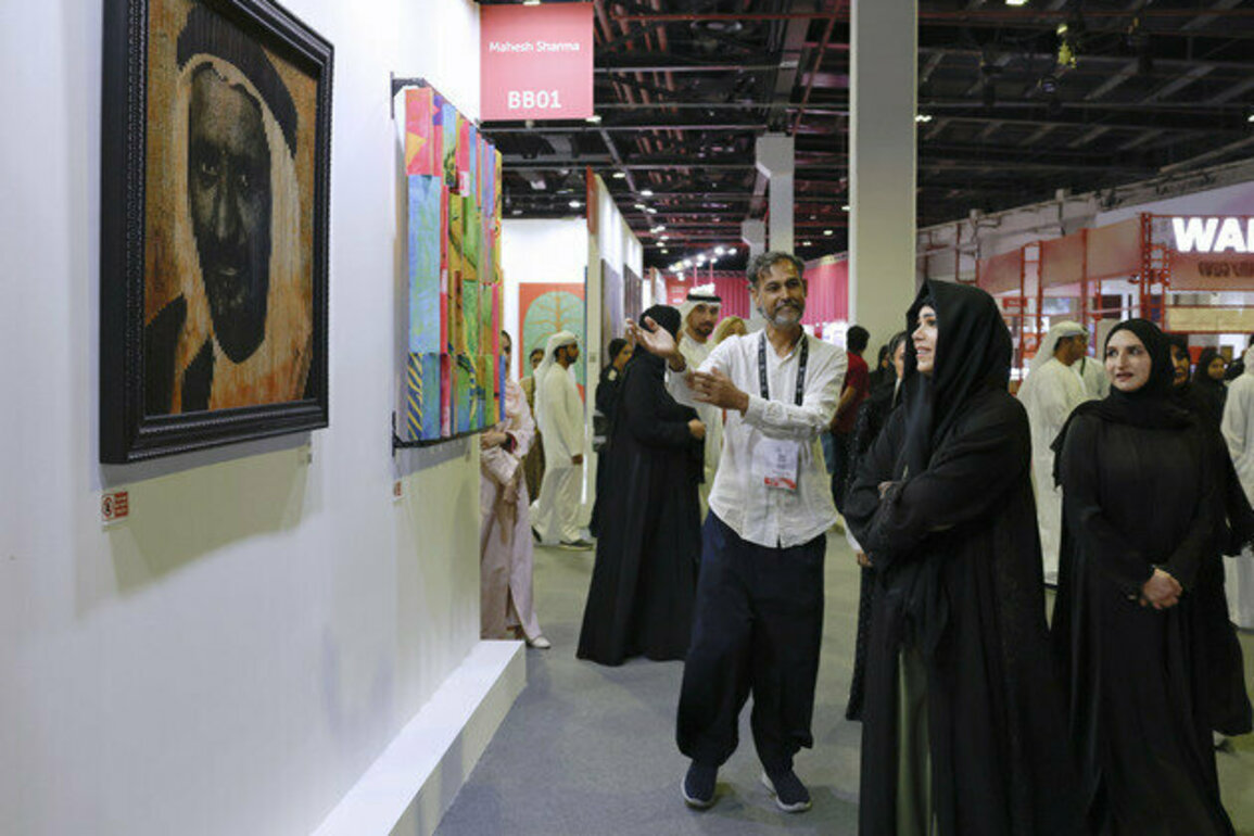 Latifa bint Mohammed highlights importance of building cultural bridges during visit to World Art Dubai