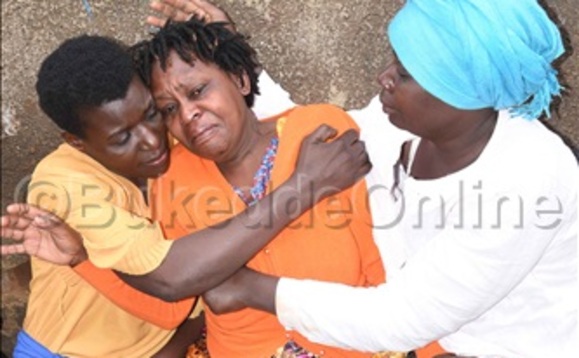 Nnamwandu Sarah Nassiwa ng'akungubagira bba Nnamwandu Sarah Nassiwa ng'akungubagira bba
