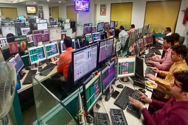 Stock market gains for second day, Metal ends as top gainer