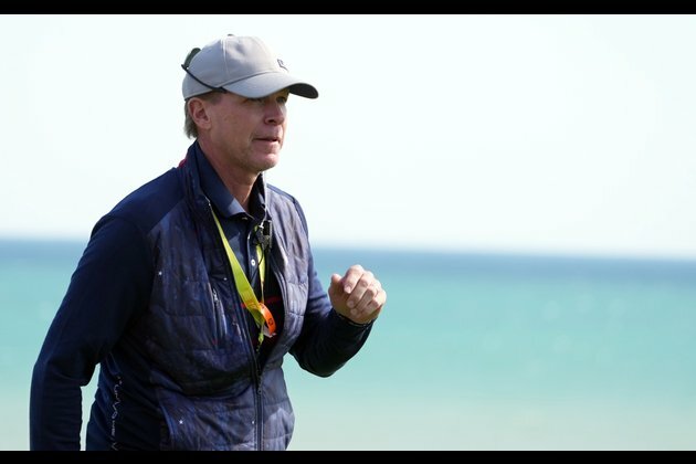 Eyeing 4th major, Steve Stricker takes Regions Tradition lead