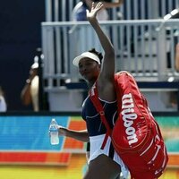 Venus Williams wins doubles match in return to tourney play