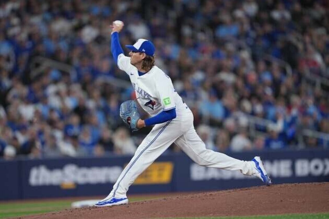 Blue Jays walk off Athletics to take opener