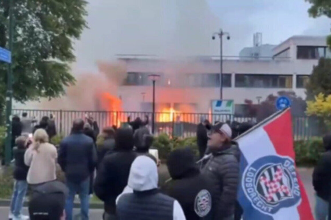 Dutch protesters set asylum shelter on fire (VIDEO)
