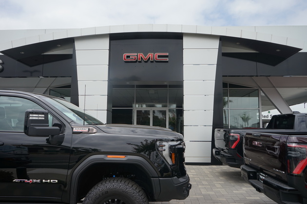 U.S.-LOS ANGELES-GENERAL MOTORS-Q2-NET PROFIT-SLUMP