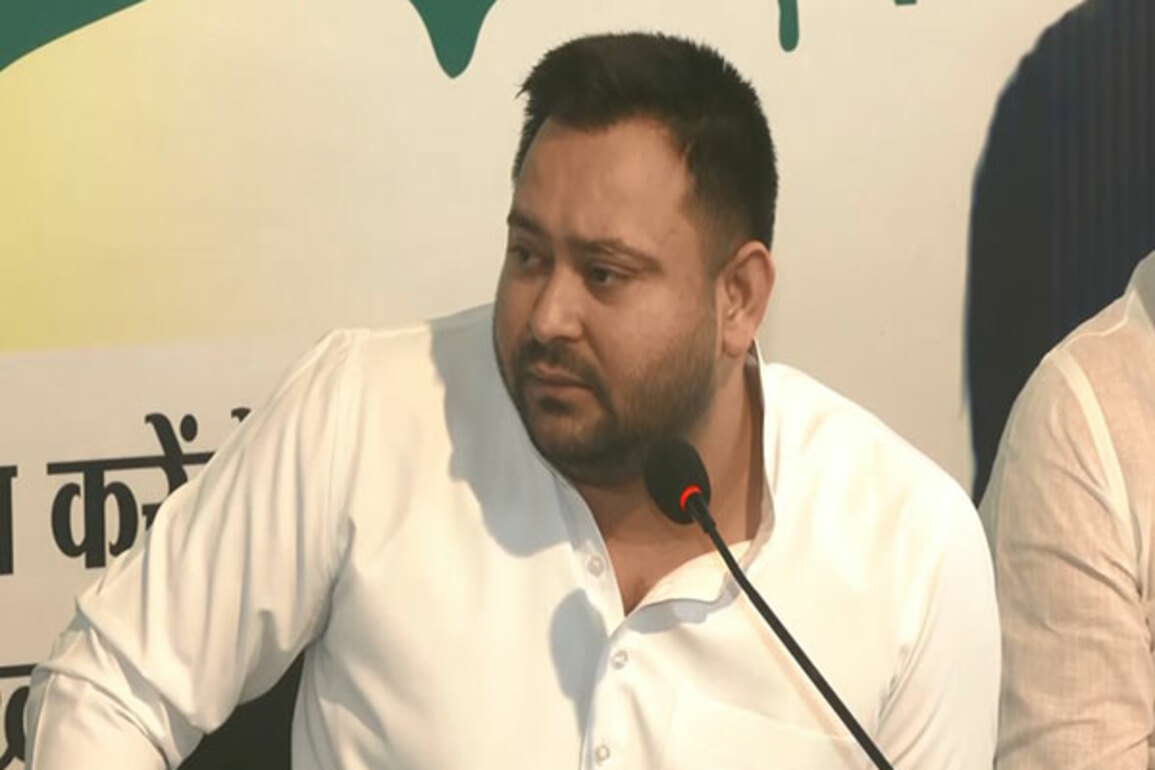 "He has nothing to say except lies": Tejashwi Yadav tears apart Amit Shah