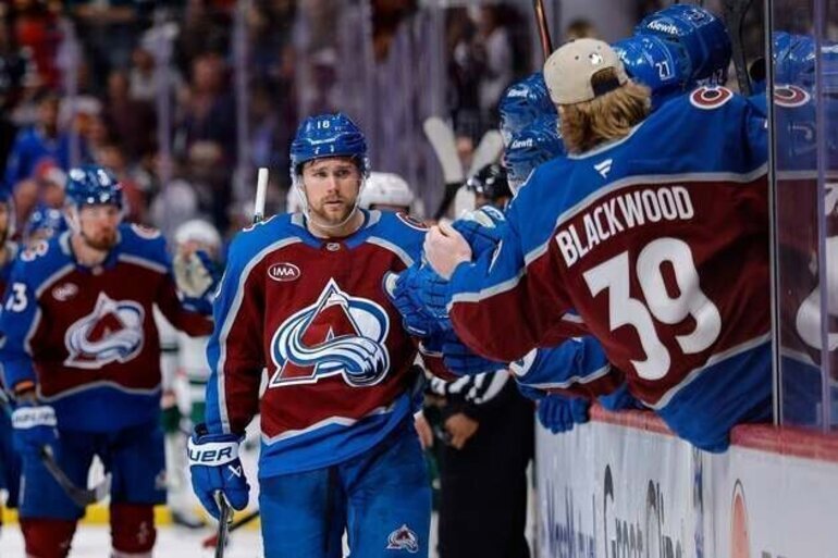 Avalanche move Jack Drury to Predators for 2 former first-round picks