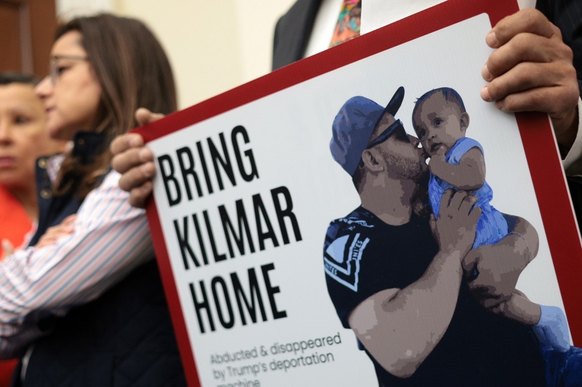 Maryland judge again asks government to return man wrongly deported to El Salvador