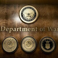 Pentagon chief orders urgent meeting of top US generals