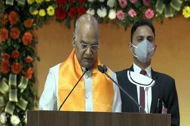 Gujarat: President addresses convocation of university