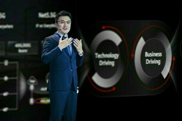 Huawei Working with Carriers to Build Premium Intelligent Connectivity for Business Success in the Era of Digital Intelligence