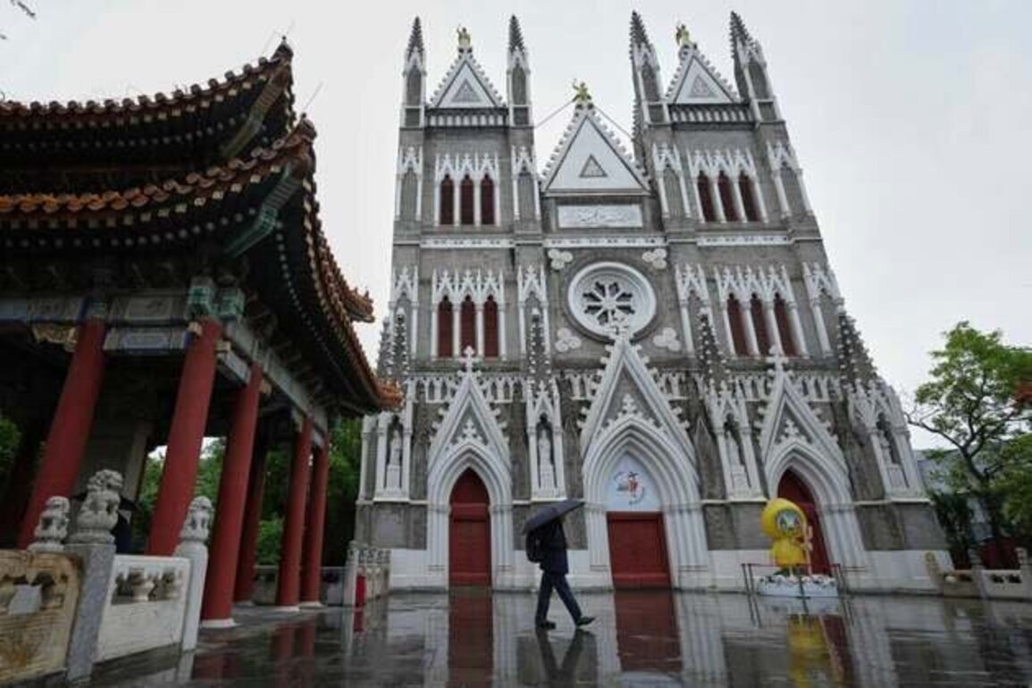 China: Pressure on Catholics Escalates