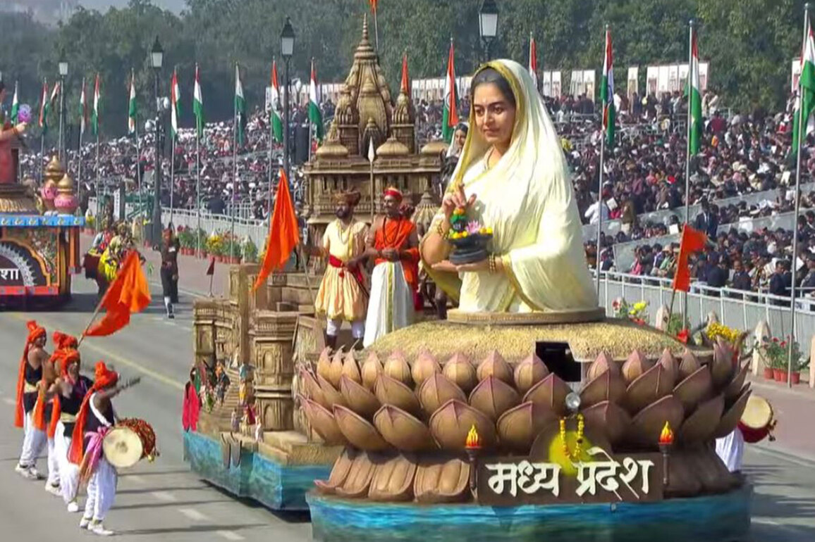 Republic Day 2026: Madhya Pradesh dedicates tableau to Indore's queen Ahilya Bai Holkar