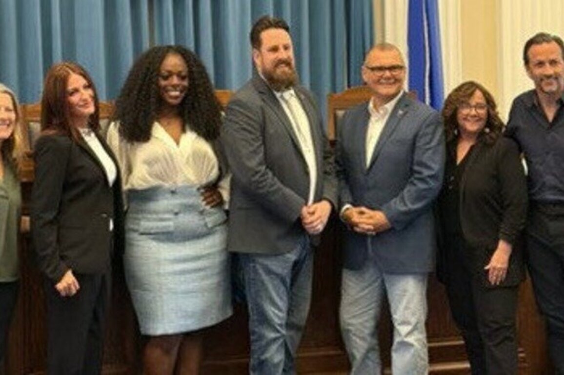 Nevadans sick of political divide urged to join bipartisan forum