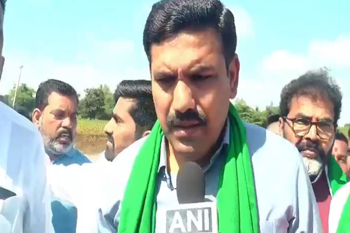Karnataka BJP chief visits flood-hit areas in Bidar; urges CM for relief, compensation