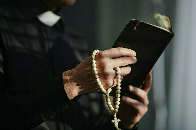 African abuse victims sue Church of England