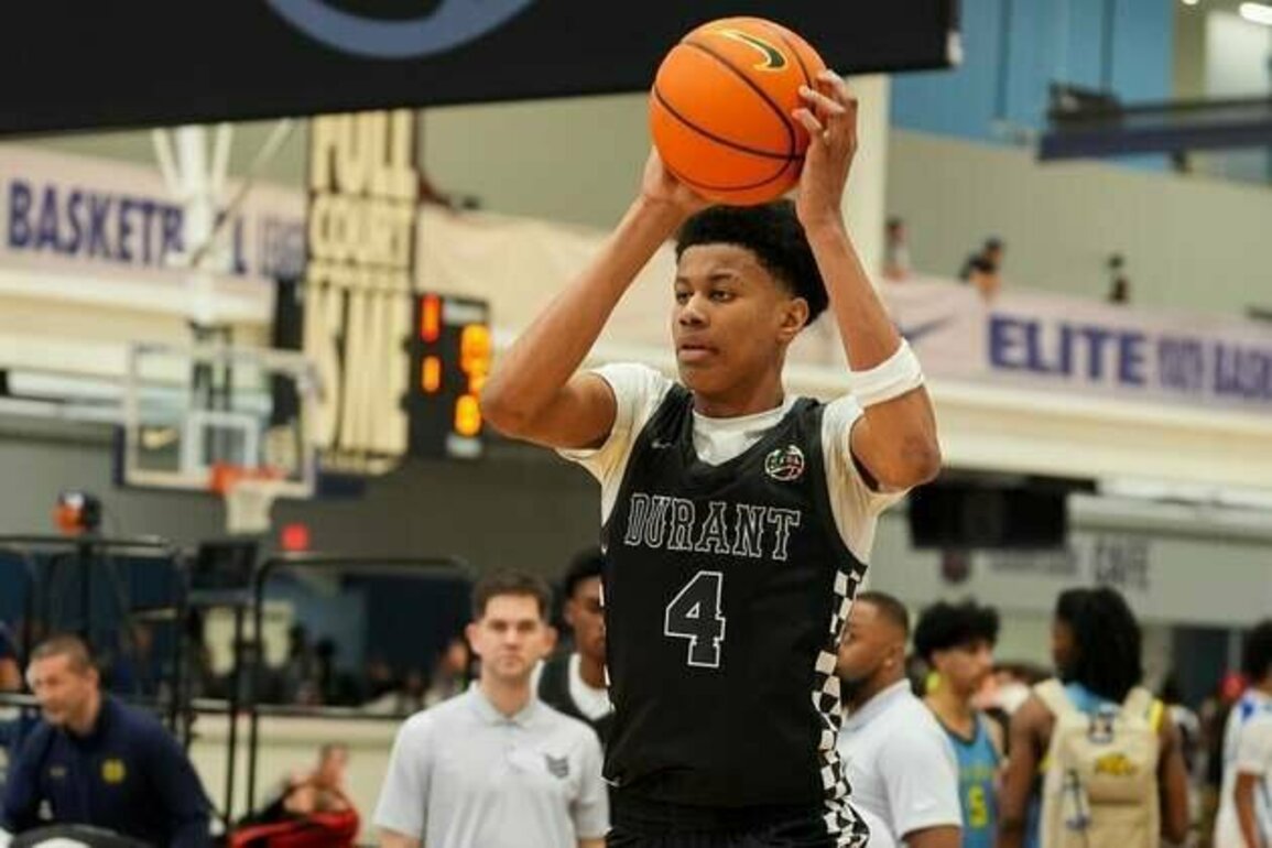 Top recruit Babatunde Oladotun reclassifies to 2026