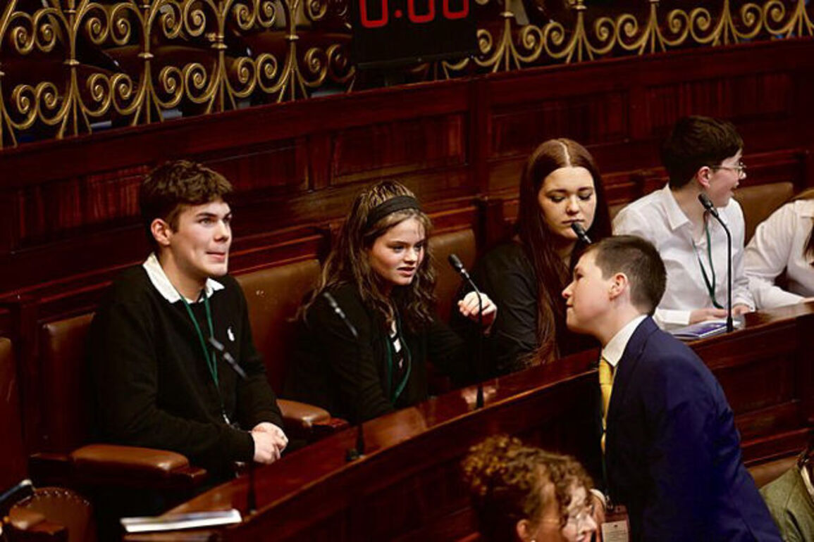 Disillusioned youth in Ireland eye emigration for a better life
