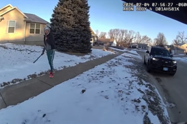 Bodycam video shows man rush at Marion officers with machete before police shooting