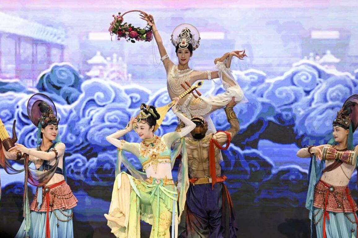 German sinologist amazed by splendid Dunhuang culture
