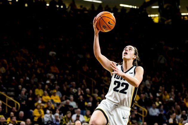 Iowa's Caitlin Clark to join 'ManningCast' for Eagles-Chiefs