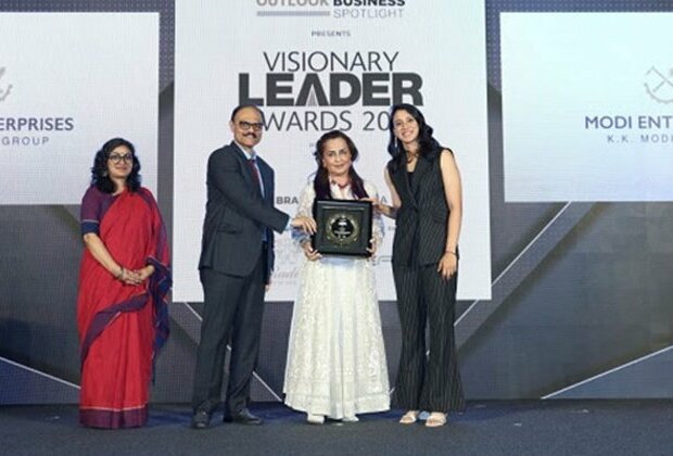 Bina Modi Honoured with "Most Inspiring Woman In Business" Award at the Outlook Business Spotlight Visionary Leader Awards 2023