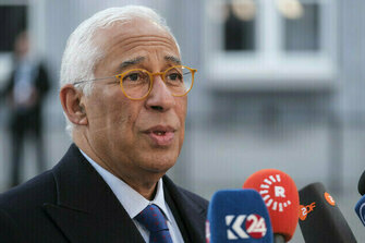 EU capital flight tops $300 billion  European Council president