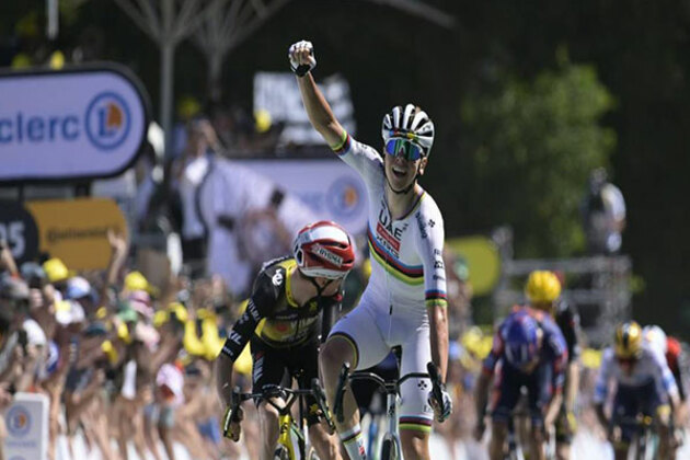 Tour de France: Tadej Pogacar takes back yellow jersey with Stage 7 trimuph
