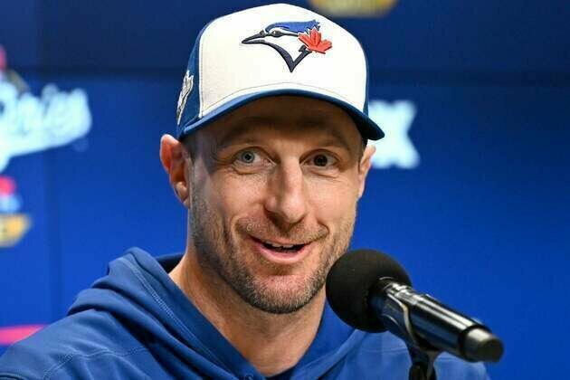 Max Scherzer eyes World Series history as Blue Jays, Dodgers clash in Game 3