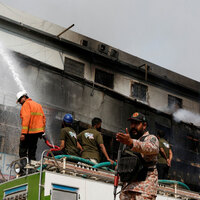 Pakistan Army joins rescue ops after deadly Gul Plaza fire in Karachi
