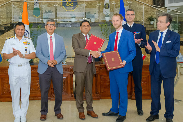 India, France ink inter-governmental agreement for 26 Rafale Marine aircraft for Navy