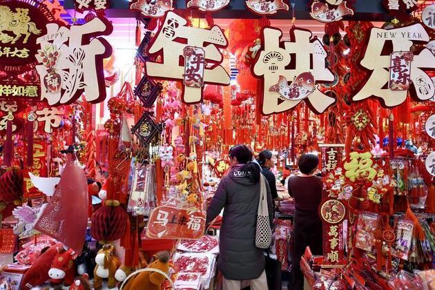 China's youth reinvent Chinese New Year traditions