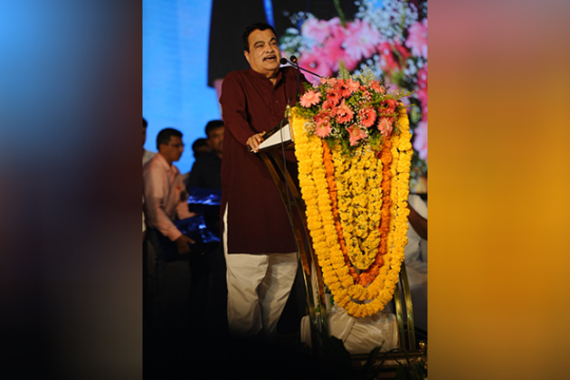 Union Minister Nitin Gadkari inaugurates India's second-longest cable stayed bridge in Karnataka; Congress boycotts event
