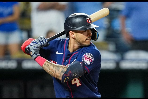 Favorites emerge for Carlos Correa, Dansby Swanson