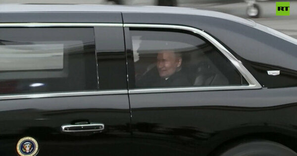 Putin and Trump share presidential limo to Alaska summit venue
